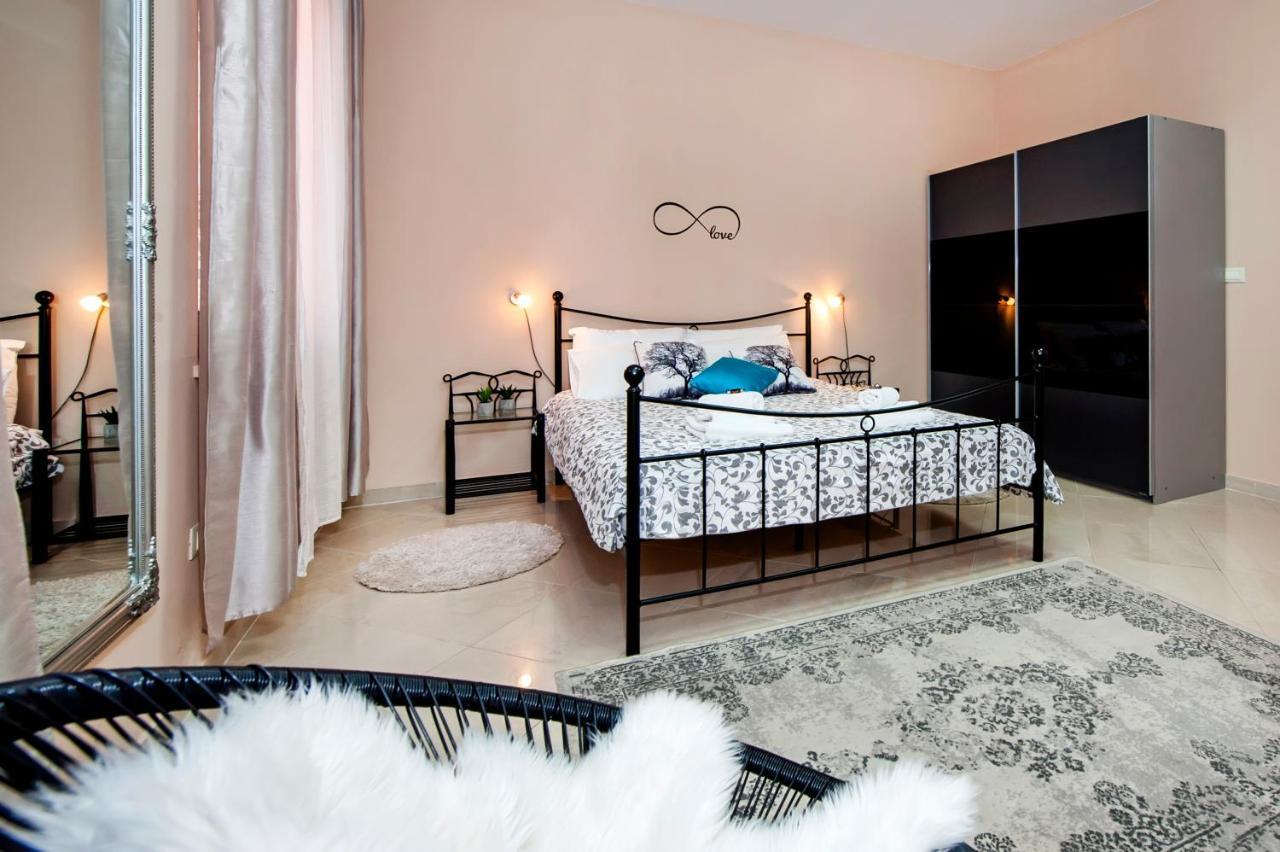 Rovinj City Apartment ภายนอก รูปภาพ
